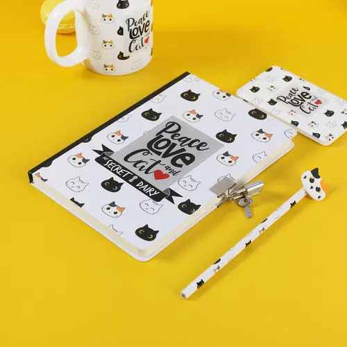 Diary with key iTotal A5 80g 96sh Cat XL1899-1
