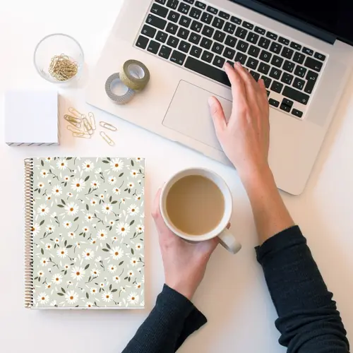 Kolegij blok Miquelrius A4 70g 120L spiralni crte Extra rigid cardboard lifestyle spring green MR46933-5