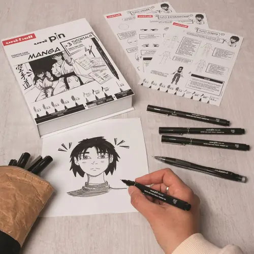 Marker Uni pin gift set Manga s tutorijalom + tehnička olovka M5-228 0,5 mm u kutiji 8/1 302422029-3