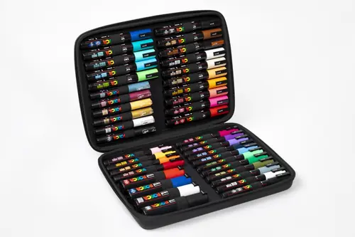 Marker Uni gift set Posca Art case u gumiranoj pernici (mix pc-1m/ pc-3m/pc-5m/pc-8k) 40/1 302422304-1